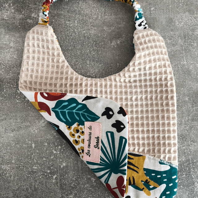 Bavoir écru tropical, à élastique 