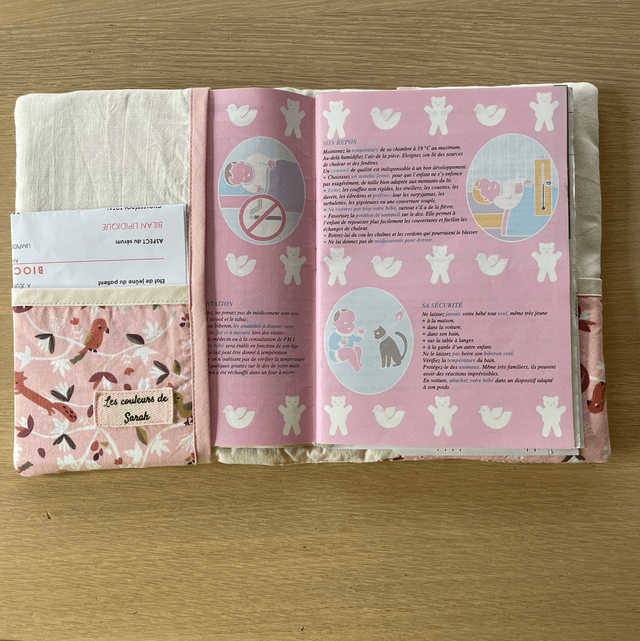 Protège carnet de santé, rose et animaux mignon 